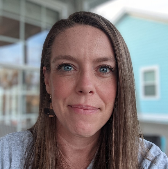 Meet your Posher, Alice - Picture 1 of 1